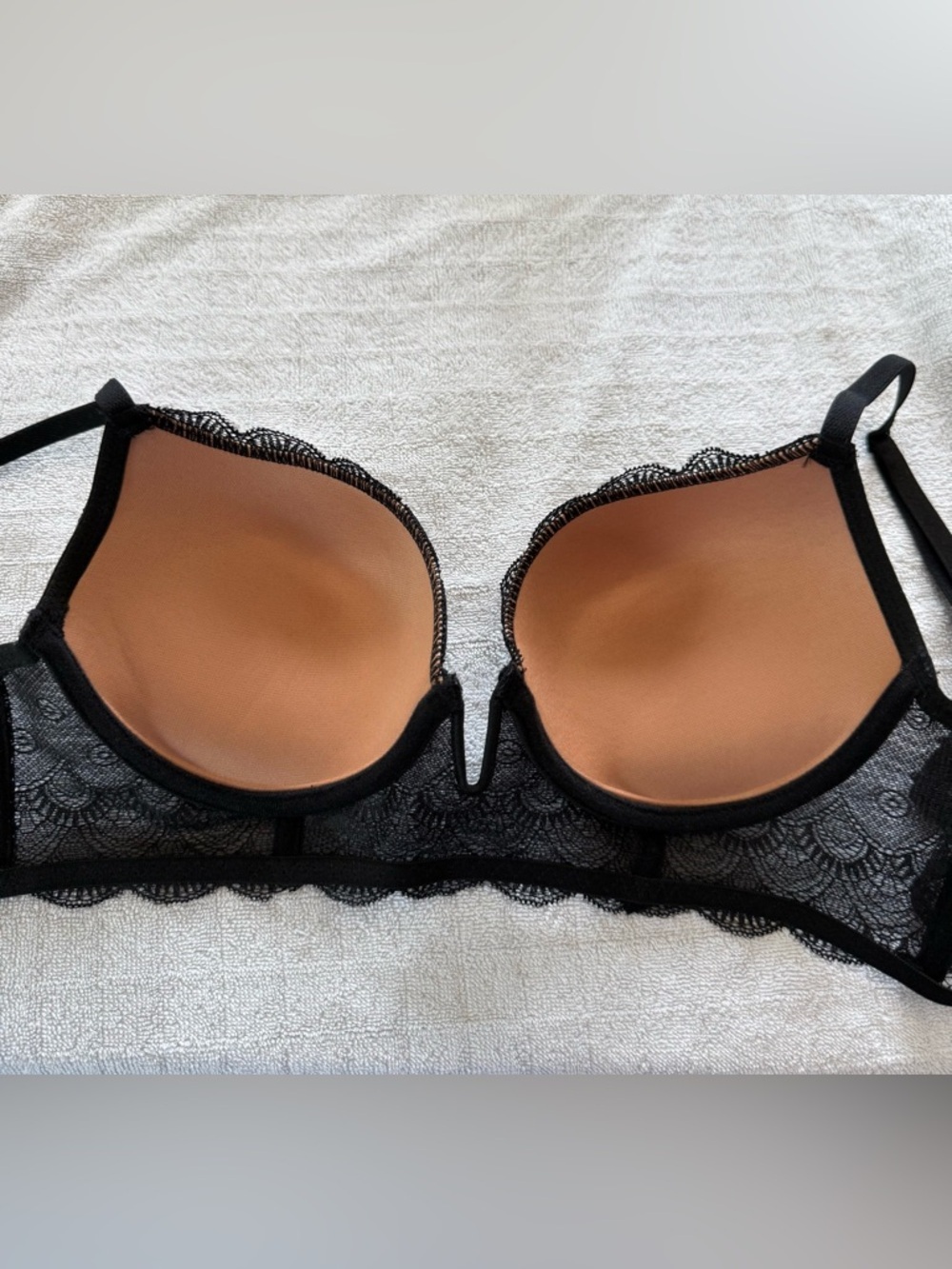 Felina Lingerie Lace Plunge Bralette Size 36C Lace - Picture 5 of 5